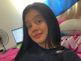 girl AdaFerrer
