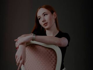 fingering girl chatroom CarleenZangari