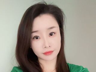 hot cam girl masturbating with dildo littlefish