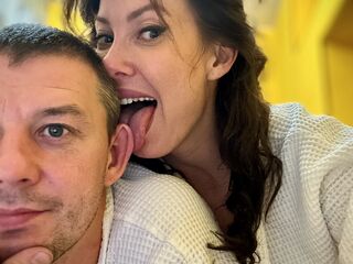 cam couple webcam NansyAndSid
