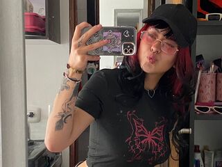 camgirl bdsm SaskiaVellour