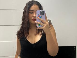 naked cam AbygailGarcia