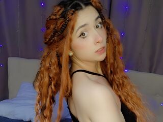 naked girl with webcam masturbating with sextoy AdrianaClide