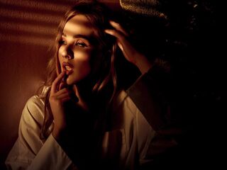 camslut fingering pussy AlexandraBallish