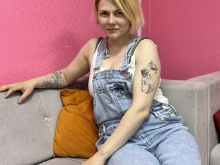 babe webcam AliceMaurik