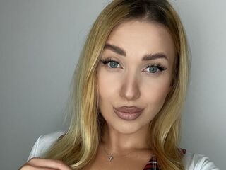 chat room picture AmaliaAndreson