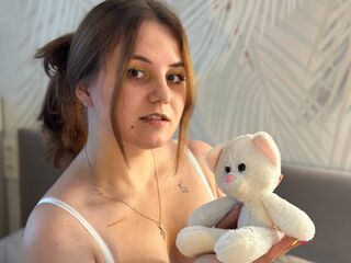 cam girl masturbating with dildo AmelieDoyle