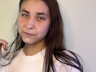 naked cam girl masturbating with vibrator AngelaDefelice