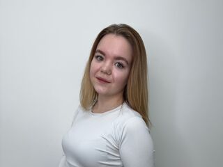 free webcam chat room AnnisAnness