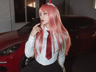 cam babe AntoninaMcadams