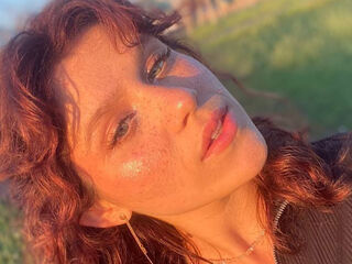 cam girl sexchat AstridChing