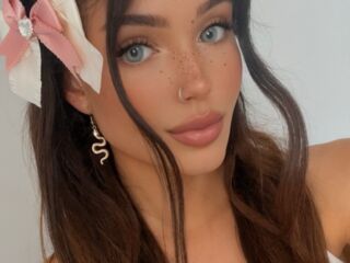 video chat BellaSophiaSky