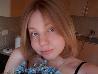 hot naked camgirl BertaCheyne