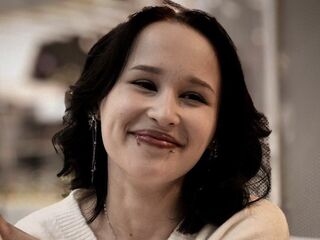 camslut showing pussy BrandieOcasio