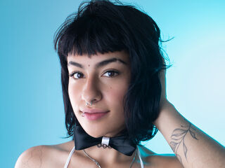 fingering webcamgirl BrianaBlake