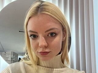 free nude cam CarlenePattie