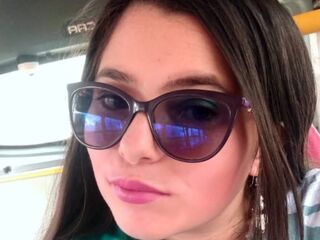 naked webcamgirl CelesteLemman