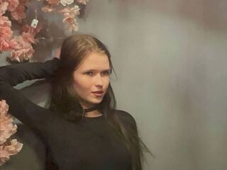 jasmin nude CharisseChappel