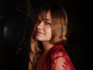 naughty cam CharlotBlonde