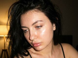 naked girl with cam fingering CherylElkayam