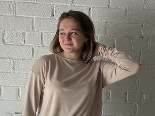 nude cam girl pic ChristiaBenoy