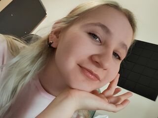 sexcam show ChristiaRetterat