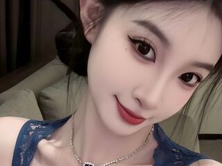 naked webcamgirl ClaraElla