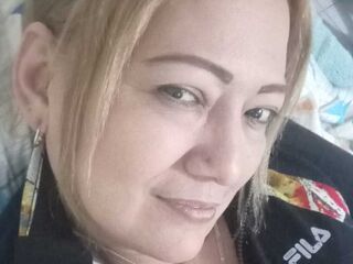 hot naked camgirl ClauSommers