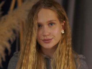 camgirl fingering wet pussy DamarisWellnitz