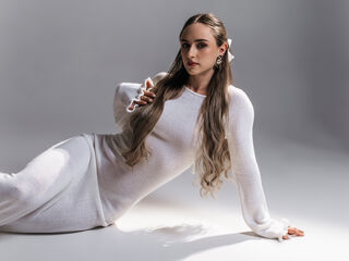 adult webcam chatroom DannaWhite