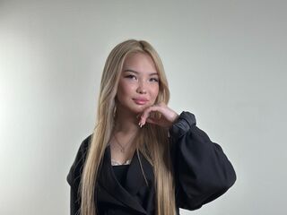 naked cam girl gallery DaphneBaczewski