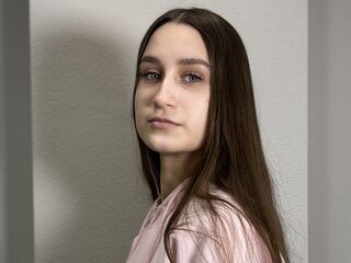 camslut fingering shaved pussy DomingaGrooms