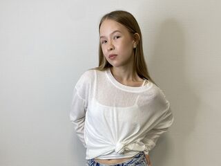naked webcam girl photo DortheyVath