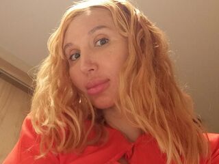 naughty cam girl masturbating with dildo ElenaVirtik