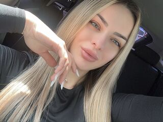 naked cam girl masturbating with sextoy EmyiliaBliss