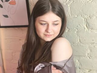 cam girl playing with dildo EnnyChris