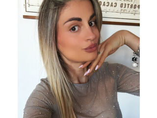 hot girl sex cam Evelynnny