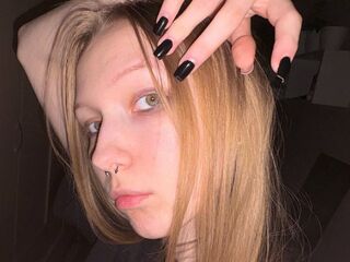 camgirl fingering pussy GriselCammarano