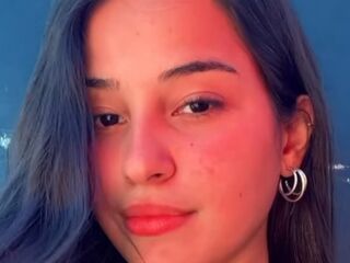 webcam strip tease show HannyMia