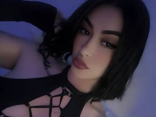 cam girl playing with vibrator IamNahir