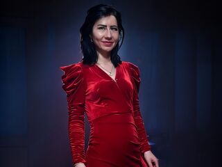 nude camgirl photo IvyOlsen