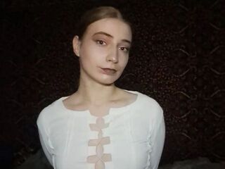 cam girl masturbating with sextoy JacquieYou