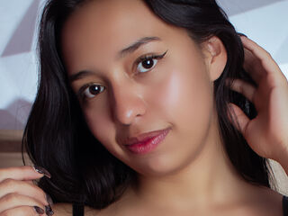 camgirl playing with dildo JaryNova