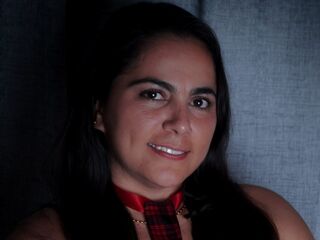 cam girl masturbating with vibrator JasminVerona