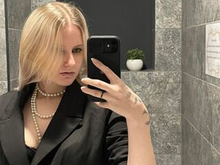 camgirl masturbating JenaeMcquillen