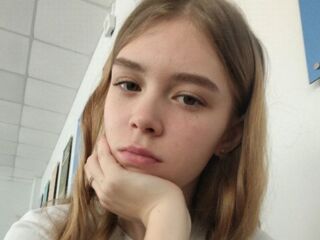 camslut fingering shaved pussy JoannaRumbo