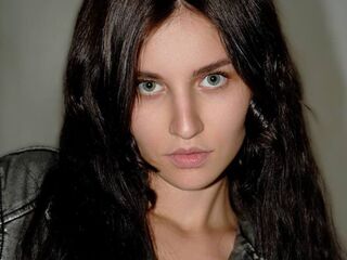 naked girl with cam masturbating JolineDurda