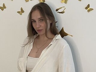 hot strip tease cam KandiceBishard