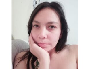 nude webcamgirl KarlaGoldens