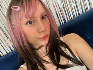 nude gamgirl KayaSnowy